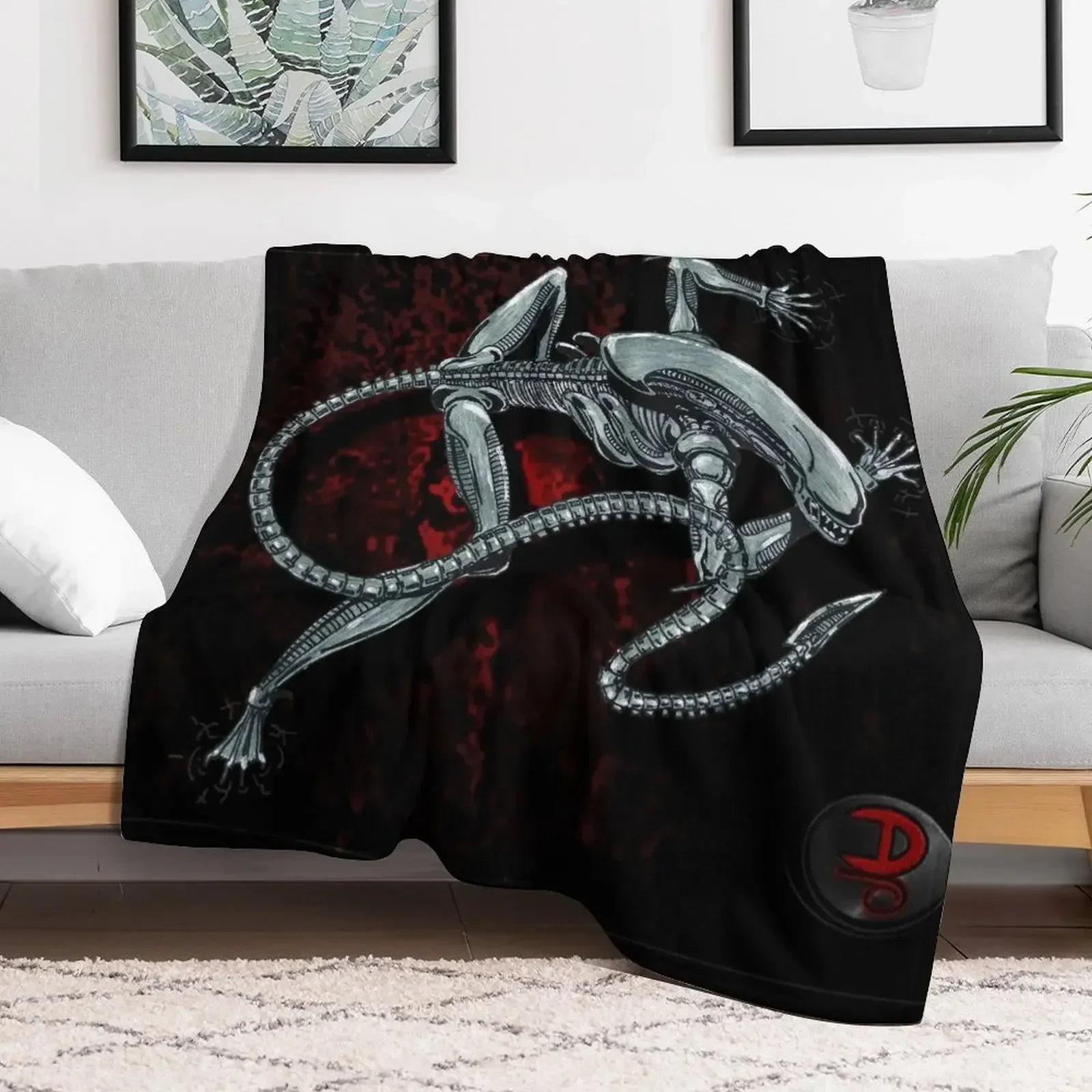 Xenomorph (DmNerdArtist) Throw Blanket Designers Soft Beds Blankets