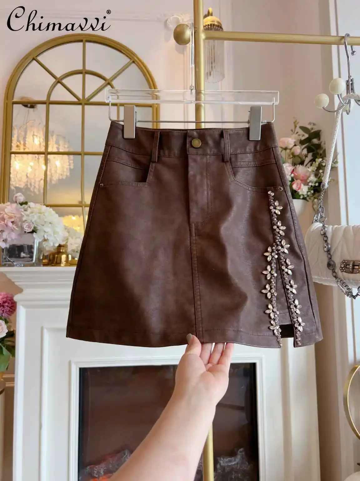 Retro Leather Skirt Women's Autumn and Winter New Fashion Split Irregular Heavy Diamond High Waist Slim-fit Elegant Short Skirts