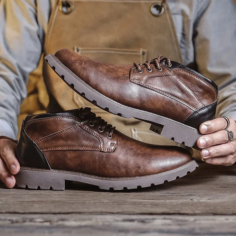 Retro Leather Men Shoes 4 Holes Lace Up Ankle Boots Fashion Design Outdoor Handmade Casual Shoes for Men British Leather Boots