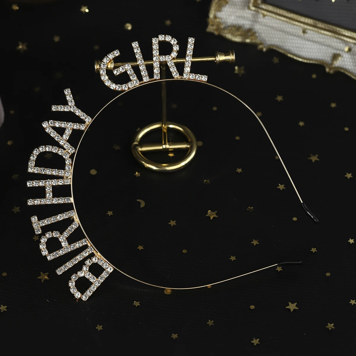 Glänzendes Strass-Stirnband mit englischen Buchstaben „Alles Gute zum Geburtstag“ für Frauen, Zinklegierungsmaterial, Party-Schmuck, beliebtes Haar-Accessoire – Detail 5