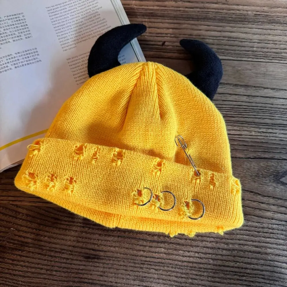 Personality With Devil Horns Winter Knitted Beanie Pin Decoration Warm Hip Hop Cap Funny Elastic Dome Hat Men Women