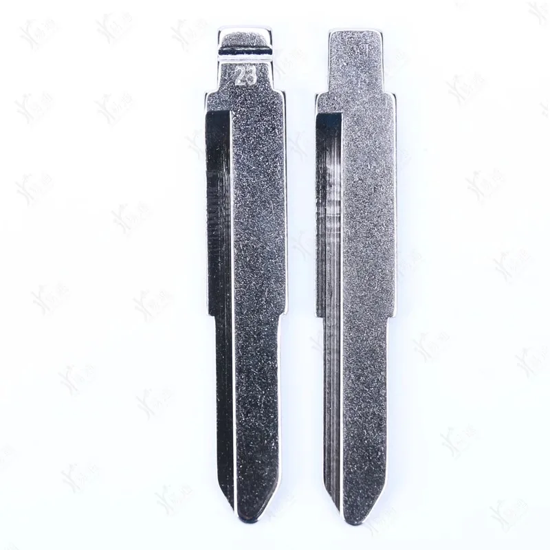 forThe car key blank of No.23 middle slot is suitable for Mitsubishi Southeast Delika and Suzuki Alto remote control middle slot