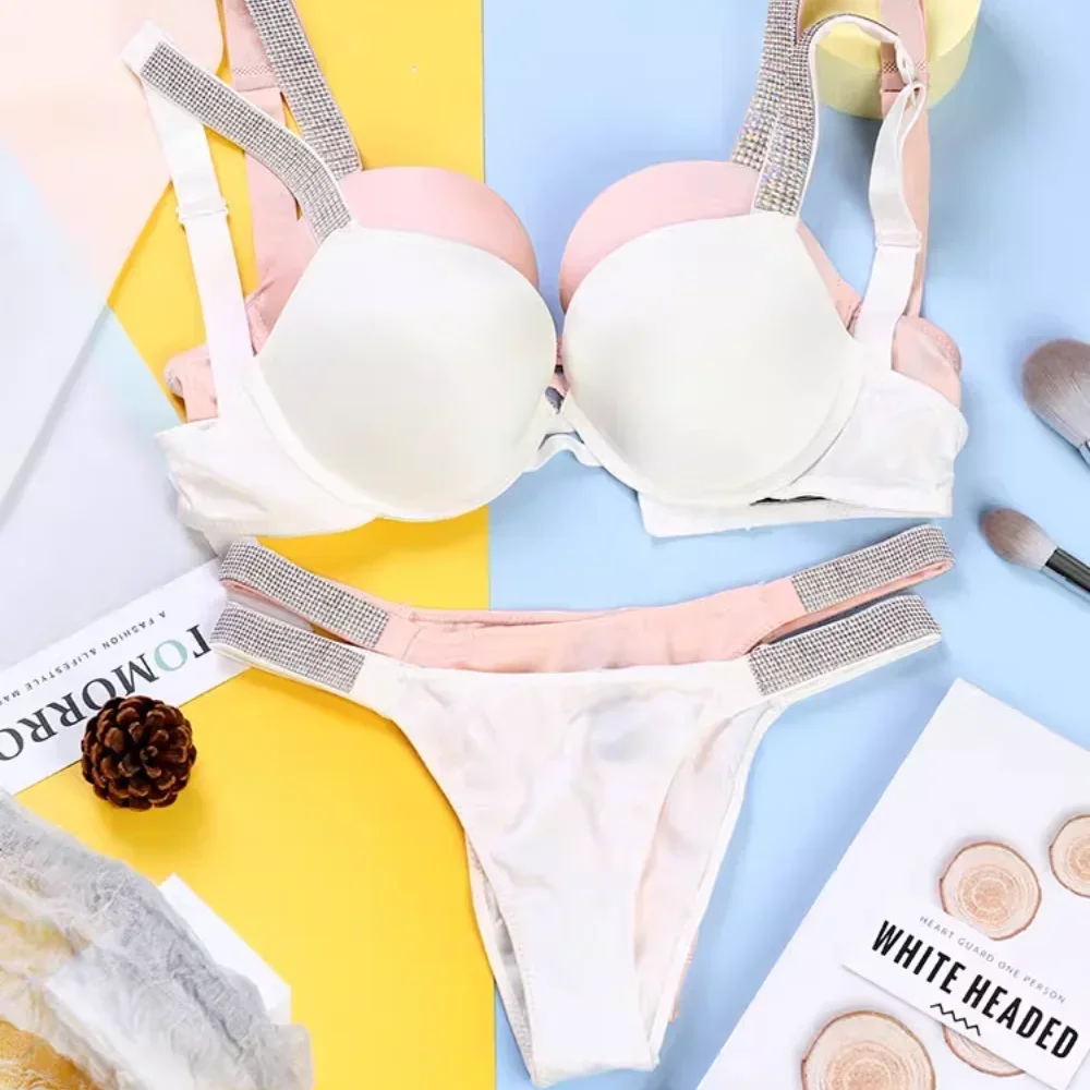 النساء الصدرية مجموعة ملابس داخلية مثيرة مقابل رفع البرازيلي واللباس الداخلي مجموعة رسالة الراين سراويل G سلسلة الوردي مجموعة الملابس الداخلية للمرأة