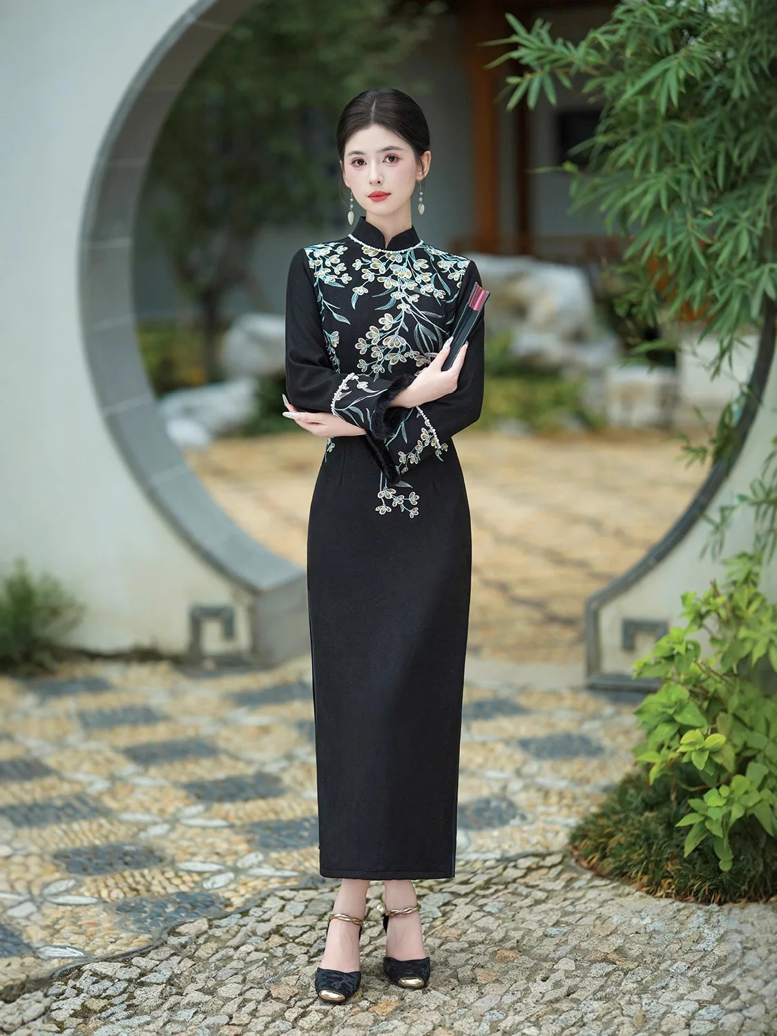 

Модное вышитое Cheongsam 2025, новый стиль, элегантное китайское платье, осень/зима, повседневное новое китайское платье Ципао