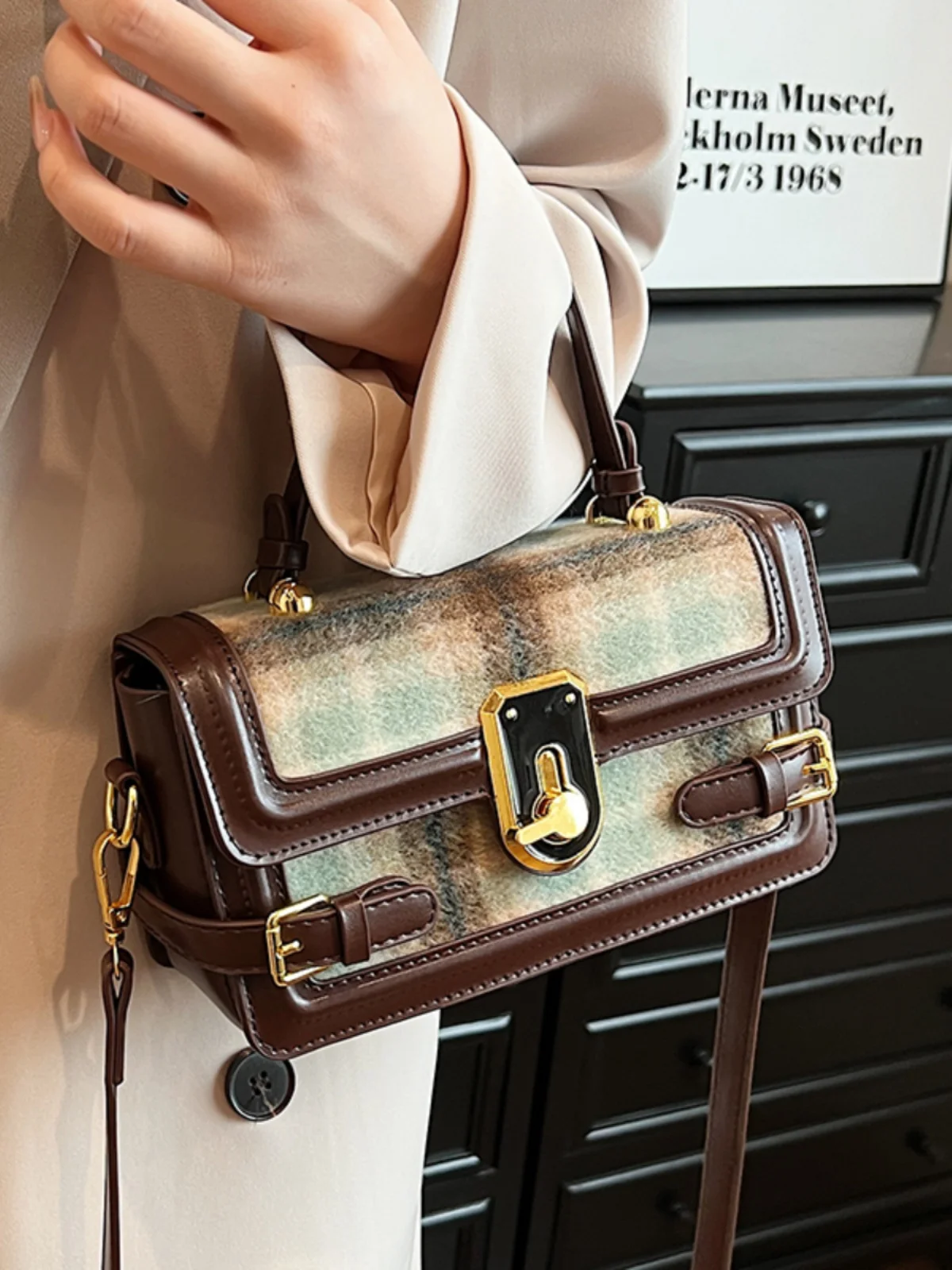 Autumn Winter New Contrast Color Woolen Bag 2023 New Women\'s  Versatile Shoulder Crossbody Bags Fashion Commute Square Handbags