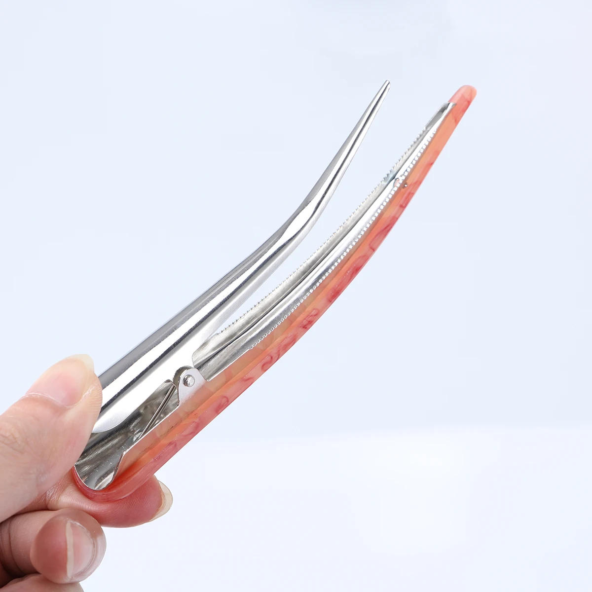 

2pcs Large Duckbill Hair Clips Sturdy Non-Slip Hairdressing Salon Styling Face Mask Use Dye Sectioning Fast Strong Hold Red