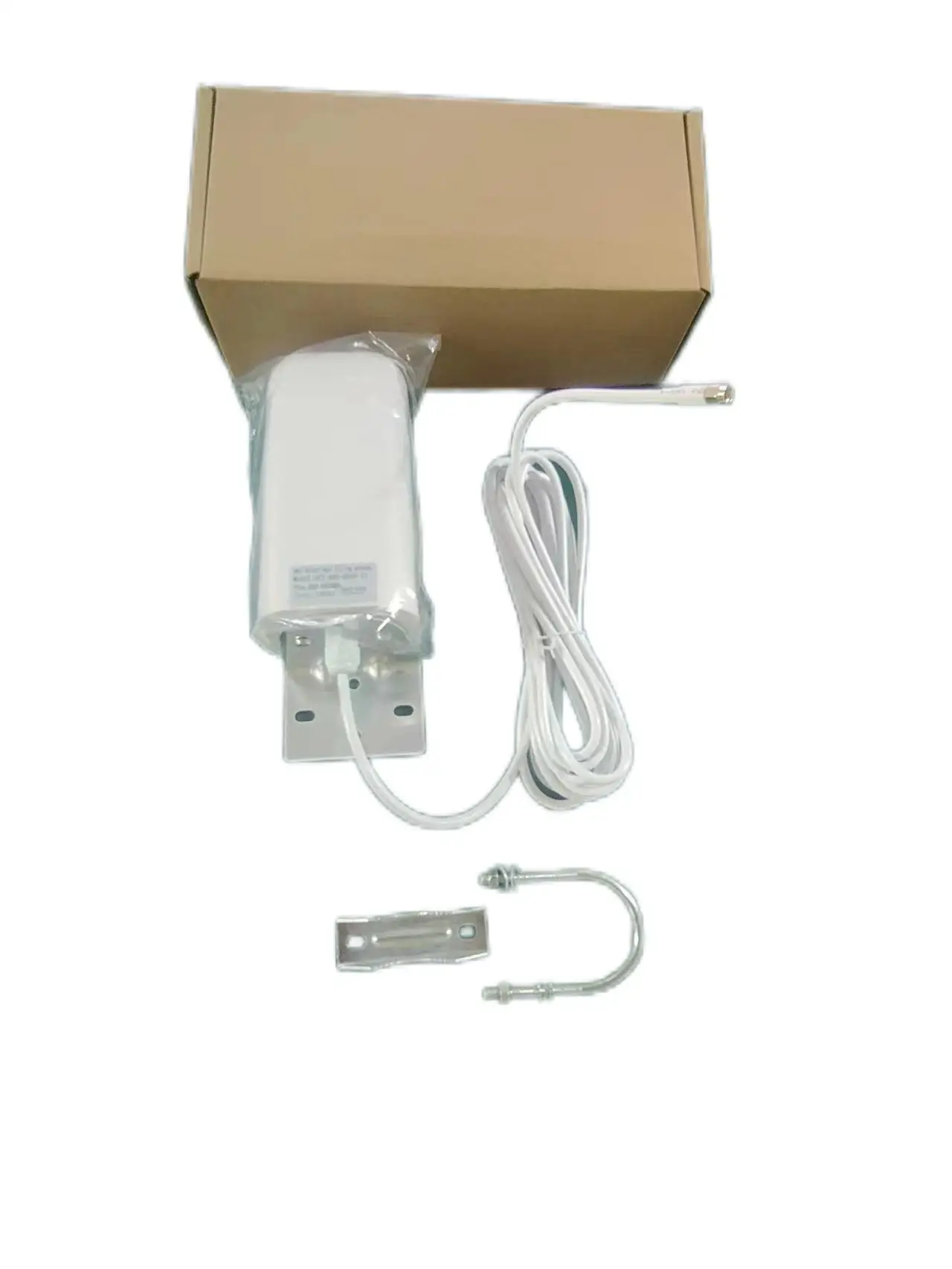 Antena omnidireccional celular de banda ancha impermeable para exteriores 18dBi montaje en pared de alta ganancia 2G/3G/4G/5G LTE/5G