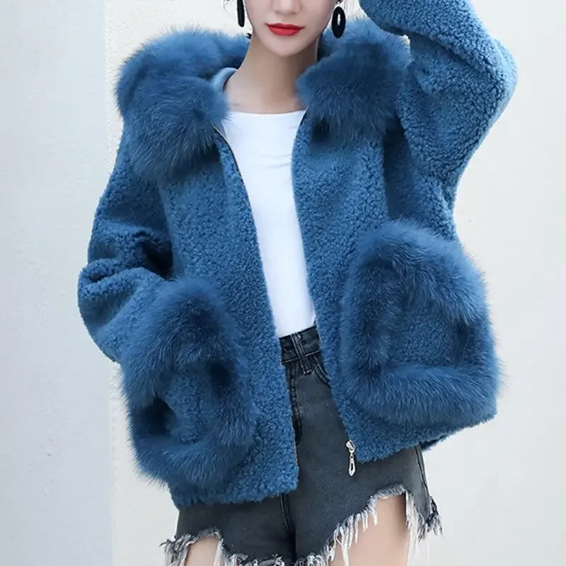 

Hot Sales Autumn And Winter 2023 New Sheep Shearing Coat Women's Short Alpaca Fur Coat Fox Fur Hooded One Piece Long Sleeve