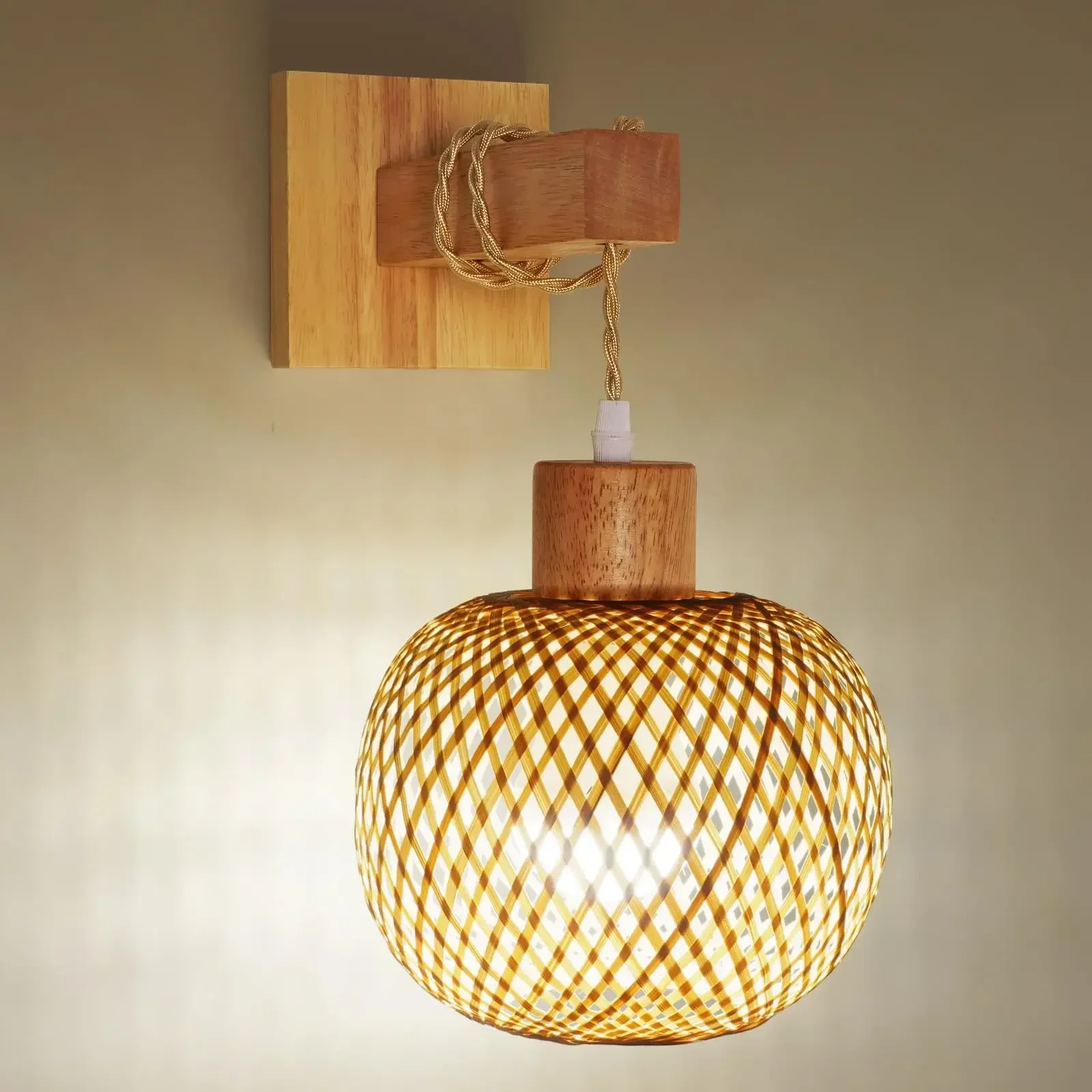 

Simple Style New Design Bamboo Lantern Battery Operated Wall Sconce with Remote Control Wireless Rattan Wall Lamp with Bulbs