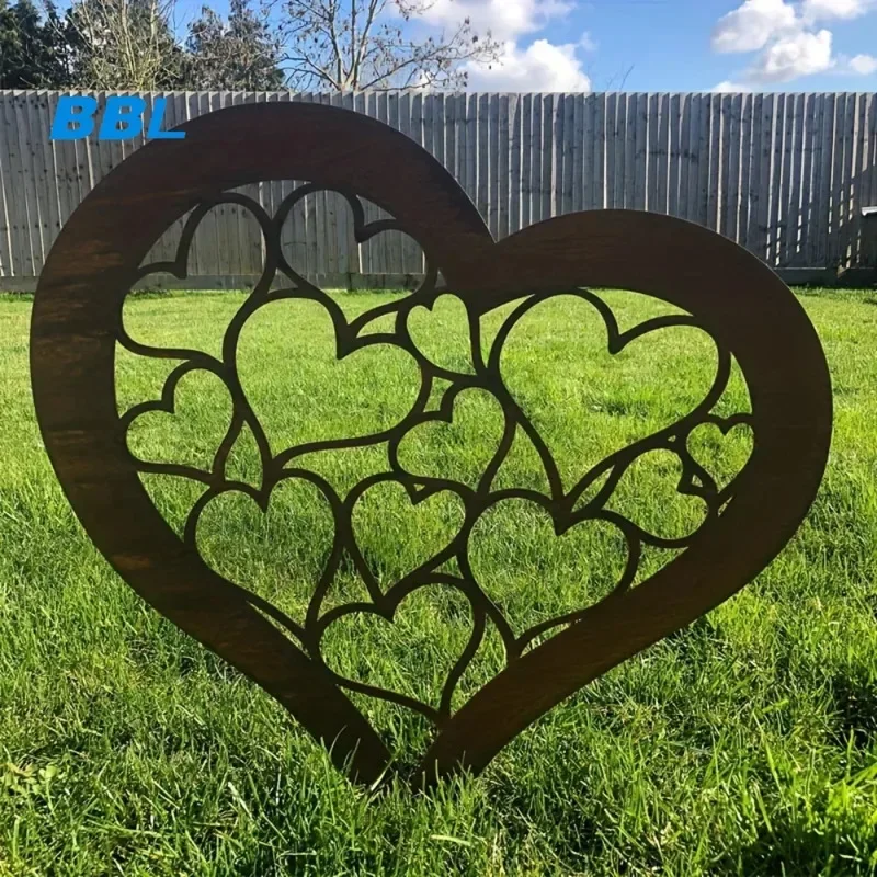 Rustic Metal Heart Garden Stake Iron Heart Silhouette Yard Art Farmhouse Outdoor Christmas Easter Halloween Decor