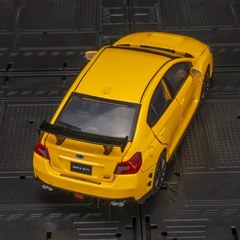 1:32 Subaru STI puertas de coche modelo de carreras de aleación y capó de motor, el maletero se puede abrir como regalo de cumpleaños para niños