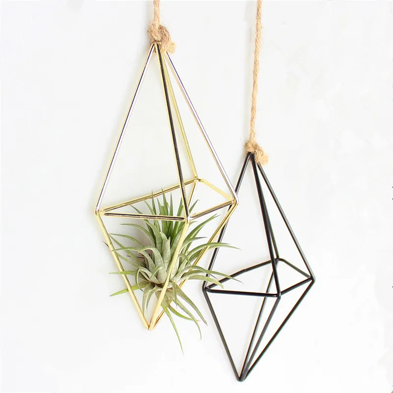 Metal Hanging Plant Pot Plant Holder for Air Plants Display with Chains Wall Hanging Geometric Air Plants Rack