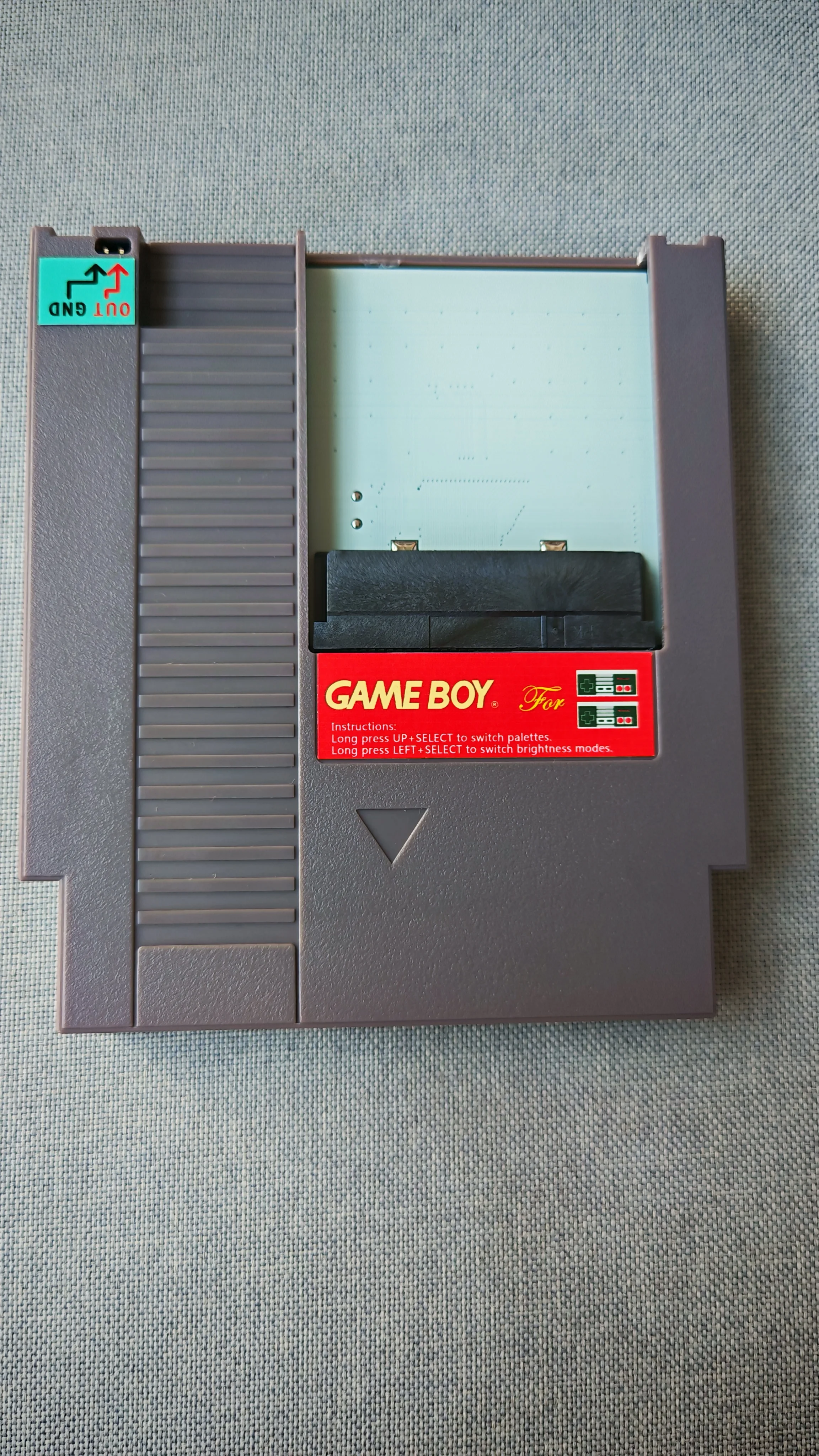 Cartucho convertidor NES a Game Boy: juegos Play Game Boy en consola NES con chip original y soporte RGBS