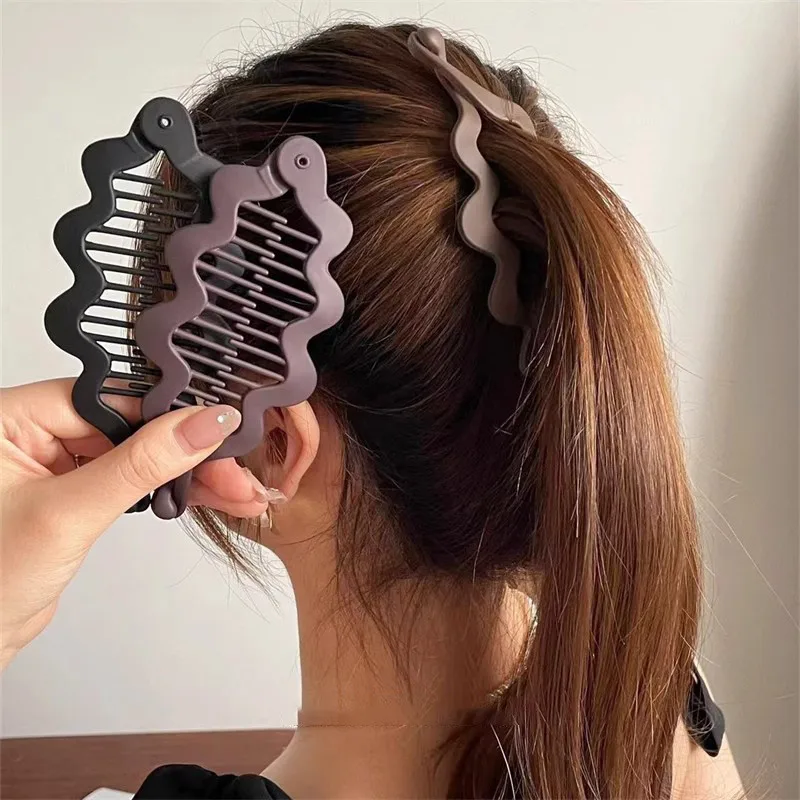 

3pcs minimalist matte wave banana clip vertical clip basic commuting versatile hair clip suitable for daily and casualgatherings