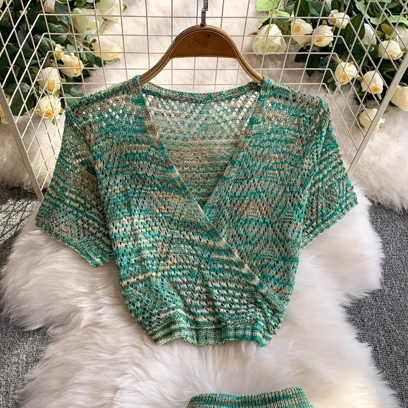 2025 New Sexy Cross V-Neck Short Hollow Knitted Top and High Waist Slim Fish Tail Skirt Two-Piece Set