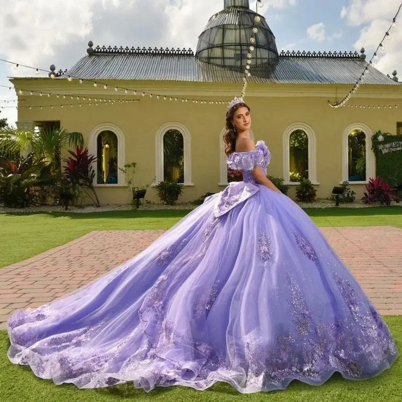 Vestido Quinceanera Lilás Lorencia Lavanda com Laço, Applique de Renda, Miçanga com lantejoulas, Doce Mexicano 16, XV 15, 15 Anos, YQD434