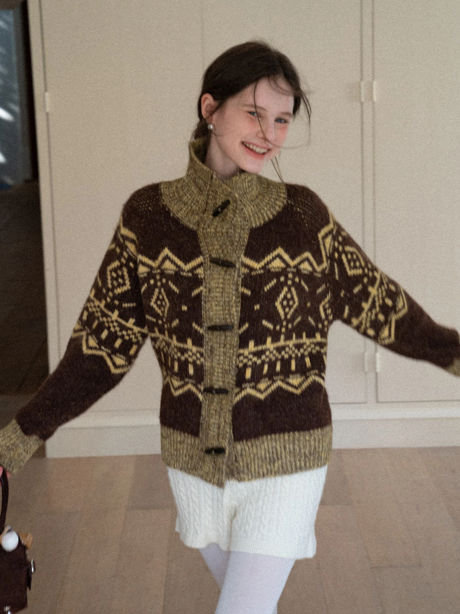 

Ретро Fair Isle High Ne пуговицы кардиган свитер женский свободный ленивый мягкий топ EGGKA полиэстер нейлон шерсть смесь вязаное пальто