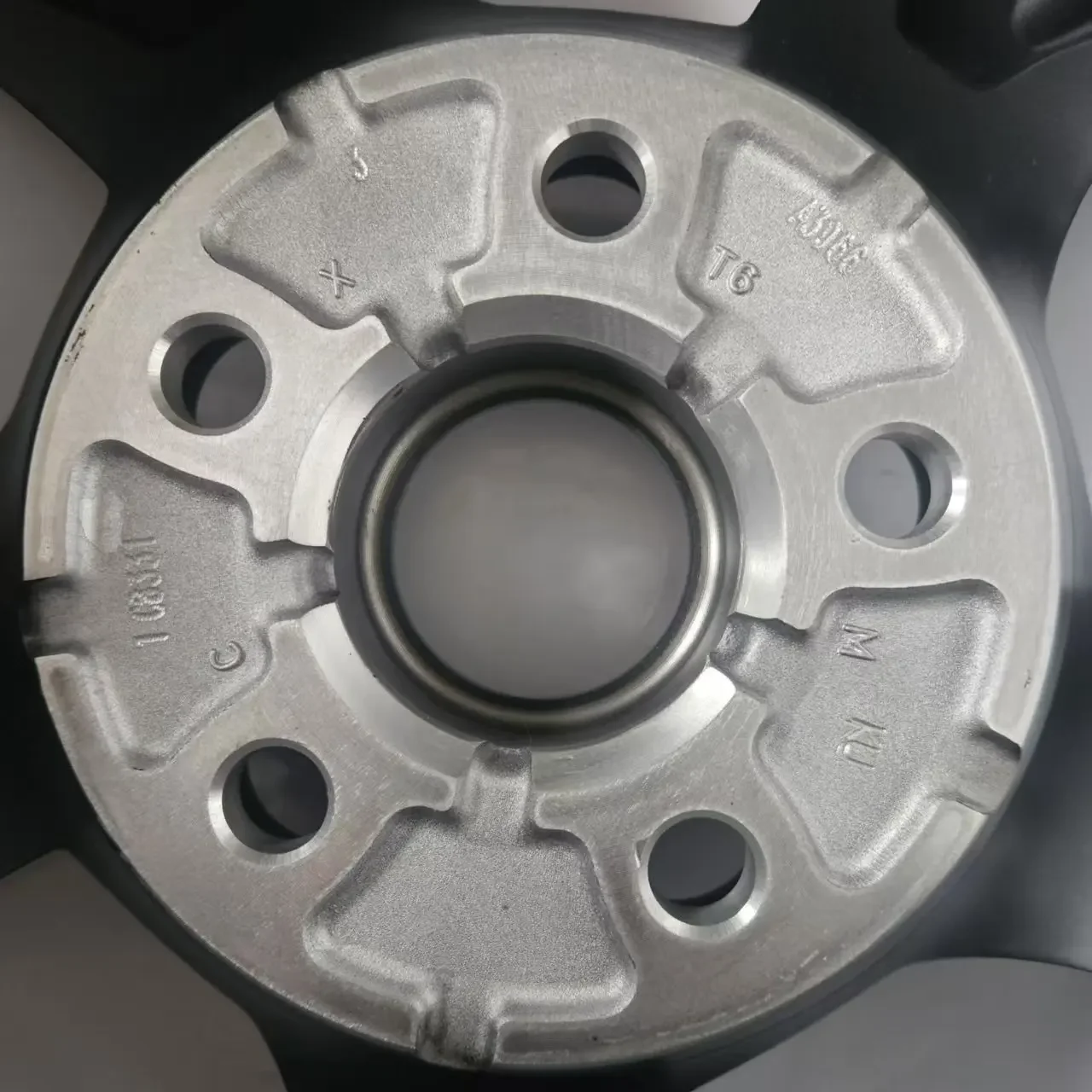 Moyeu de roue en alliage authentique Geely Atlas.Starray, BoYueL, FX11, Offense