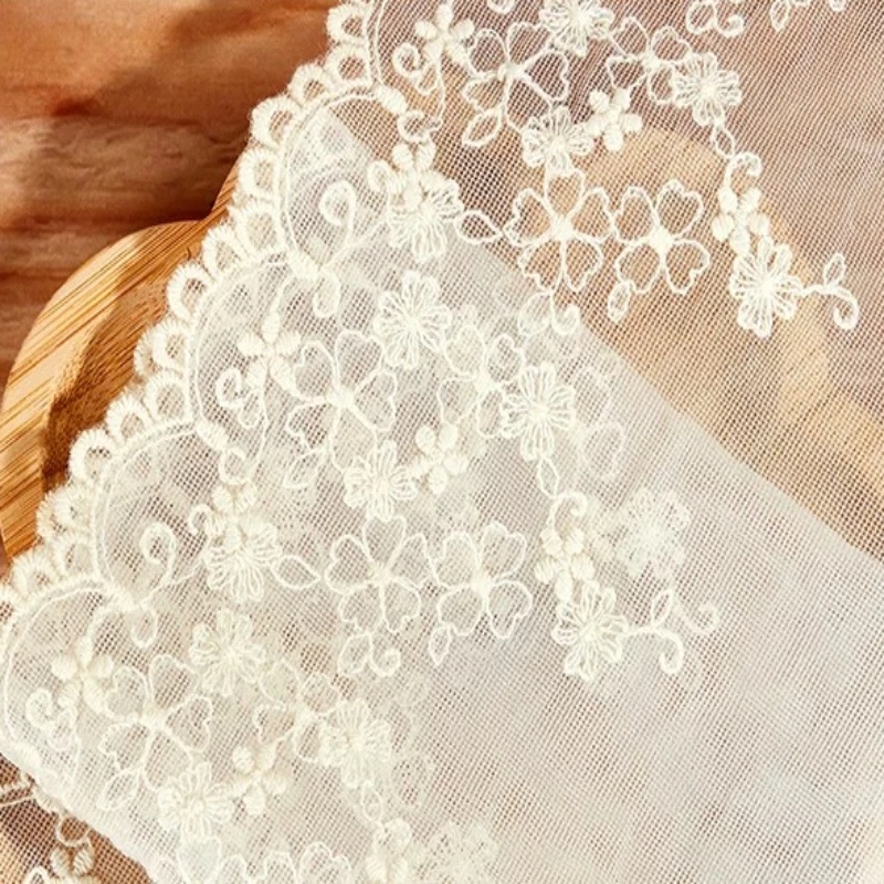 Beige Flower Embroidered Lace  - Flower Supplies recension och pris