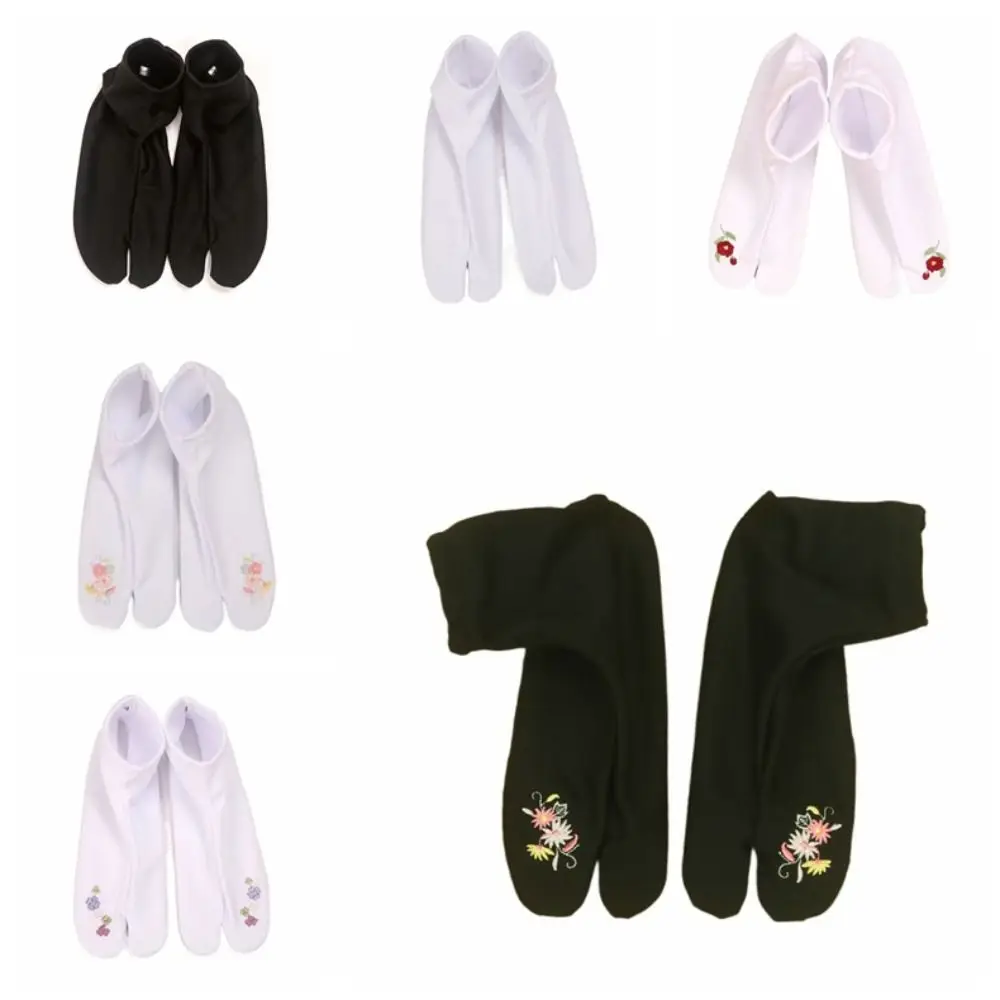 Chaussettes élastiques brodées de fleurs à deux orteils, Style japonais, mi-mollet, chaussettes à bout fendu, bonneterie pour femmes, chaussettes à Tube court pour dames et filles