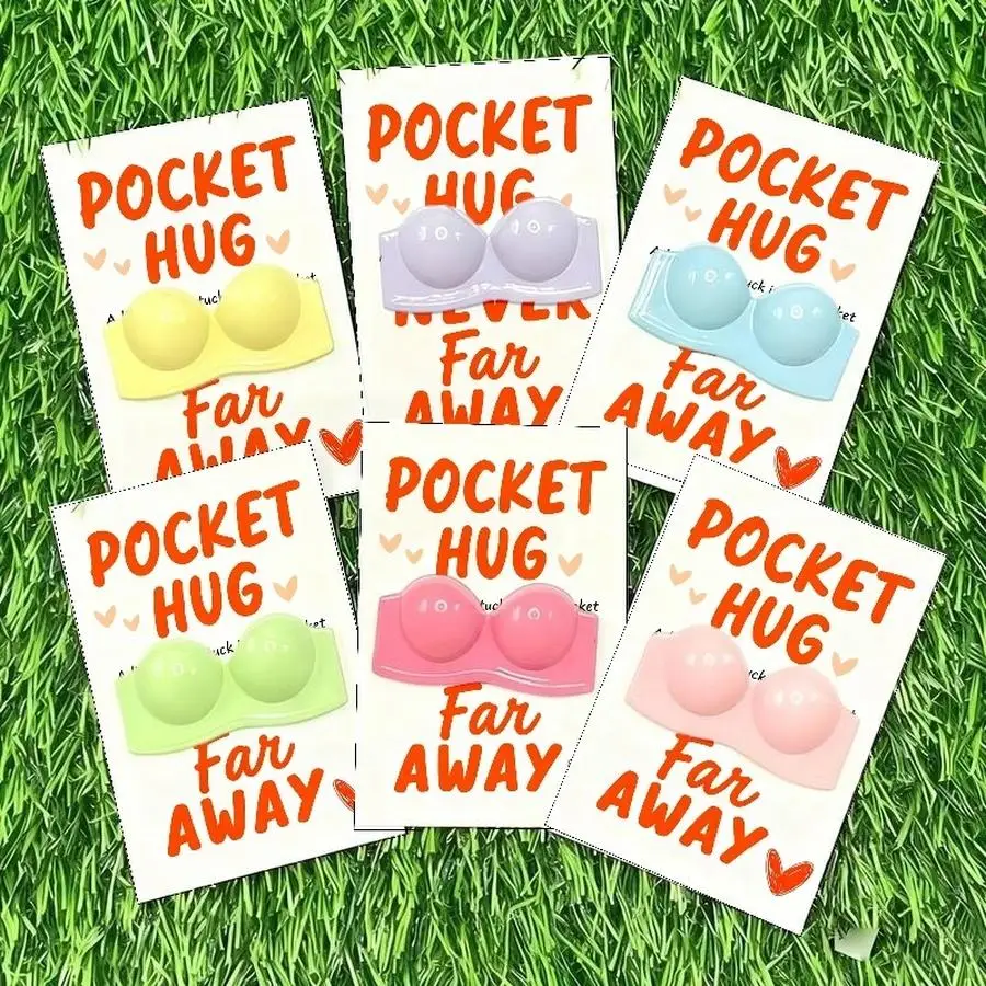 1/5/10/20/50/100pcs Cute A good friend is like a bra Novel bra pocket hug gift card set, synthetic resin, unique encouragement c