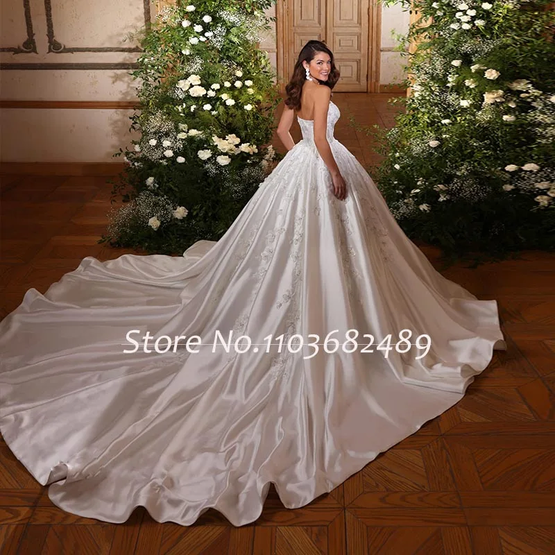 Hochzeitskleid Boat Neck Satin Ball Gown Wedding Dresses Hand Made Beading Flowers Classic Vestidos De Novia Backless Trouwjurk