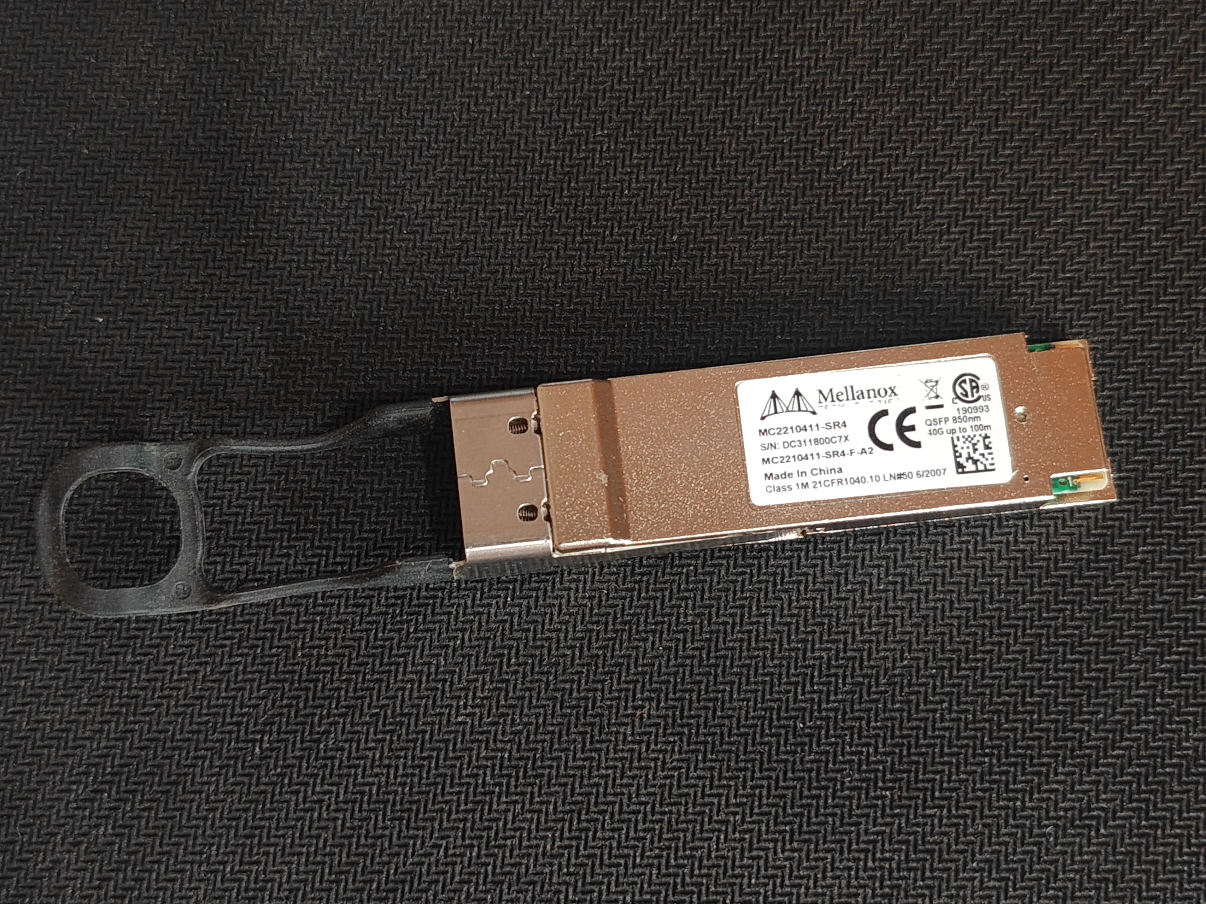 Mellanox 40gb Qsfp Fiber Transceiver MC2210411-SR4L 40GBASE/QSFP 850nm 30M/100M/DOM MTP/MPO MMF Mellanox 40g Qsfp Transceiver