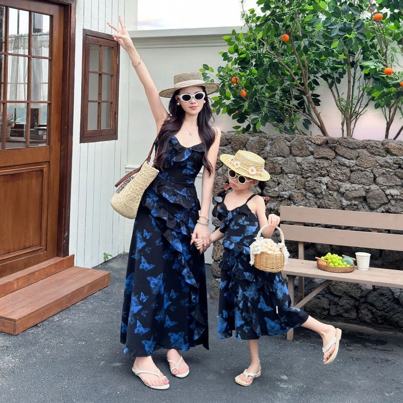 2026 Summer Family Matching Outfits Butterfly Print Mommy and Me Dress Dad Son Shirt Vacation Beach Clothes for Family