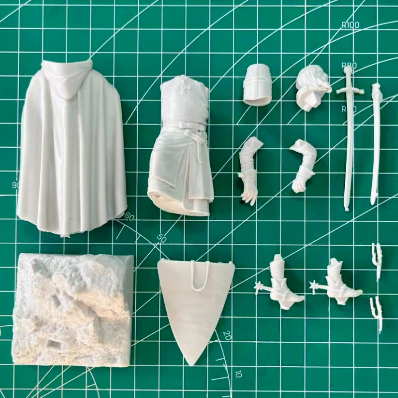 1/24 Scale 75mm DieCast Resin Figure Model Kit Grand Master of The Knights Templar Miniature Toys Unassembled Unpainted Diorama
