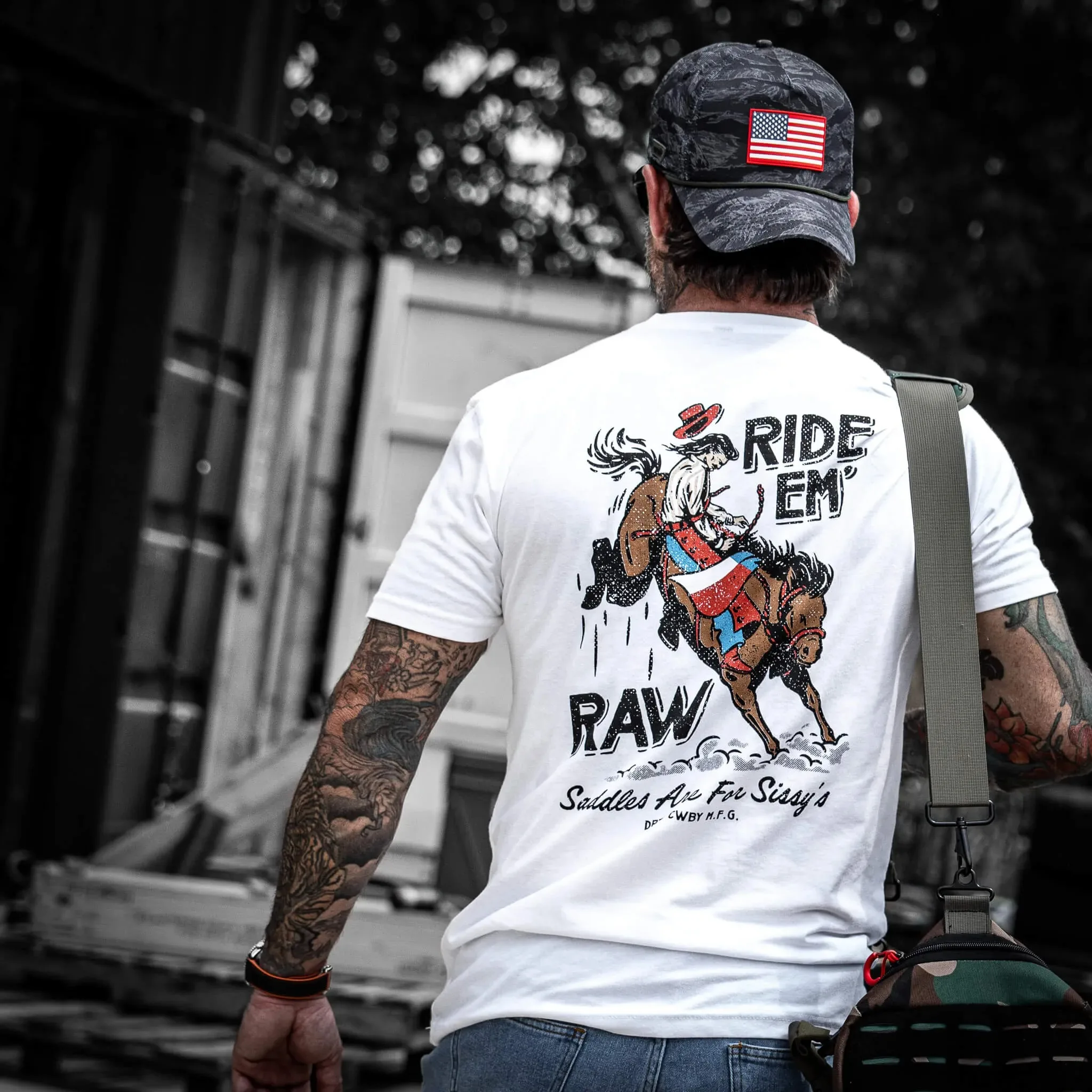 Ride 'Em Raw Saddles Are for Sissy's Men's T-Shirt - Combat Iron Military T-shirt - Suitable for Sports Wear Pure Cotton