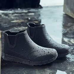 Bottes de pluie en caoutchouc pour hommes, chaussures de travail à plateforme, chaussons à enfiler pour couples, bottes de rinçage pour hommes, nouvelle mode, été 2024