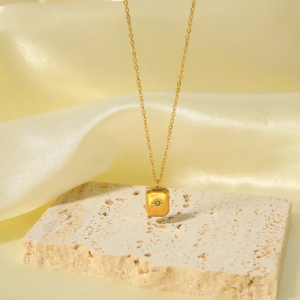 Einfache Edelstahl-Geometrische Quadratische Anhänger-Halskette für Damen, Retro-Zirkon-Stern-Halskette, Trendiger Schmuck-Accessoire – Detail 1