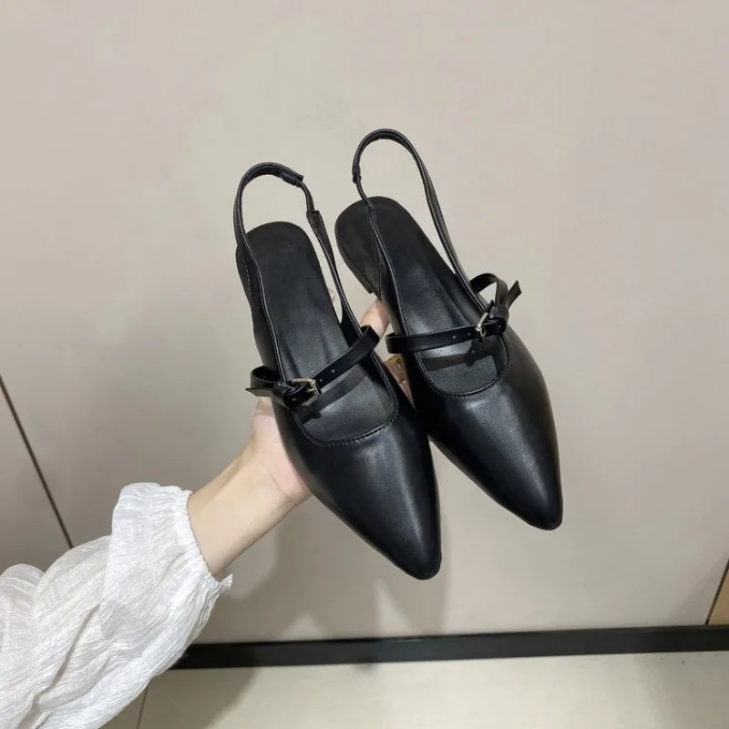 Sandalias de mujer, sandalias clásicas de cuero con punta en punta, color negro, diseño de hebilla de cinturón a la moda, sandalias de tacón bajo, Sandalias Mujer