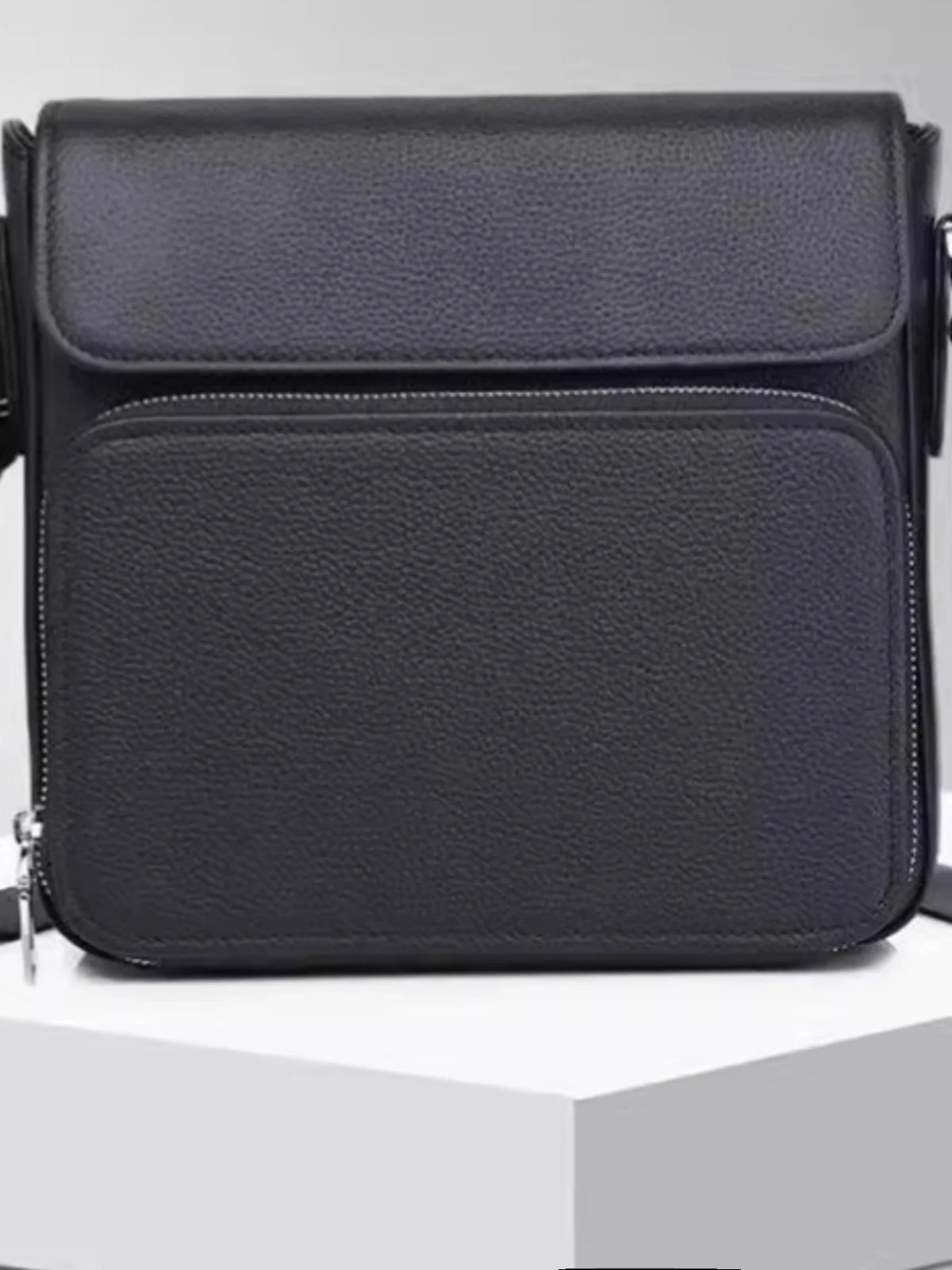 

Leather Single oulder Bag Men's Casual Faion Busin Bag Vintage High-End Feelings Crossbody Bag Small Size