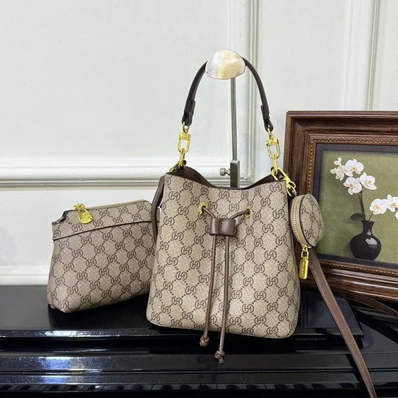 2026 Classic Luxury Tote Bag For Women Designer Fashion Handbag Large Capacity Travel Bag Commuting Bag