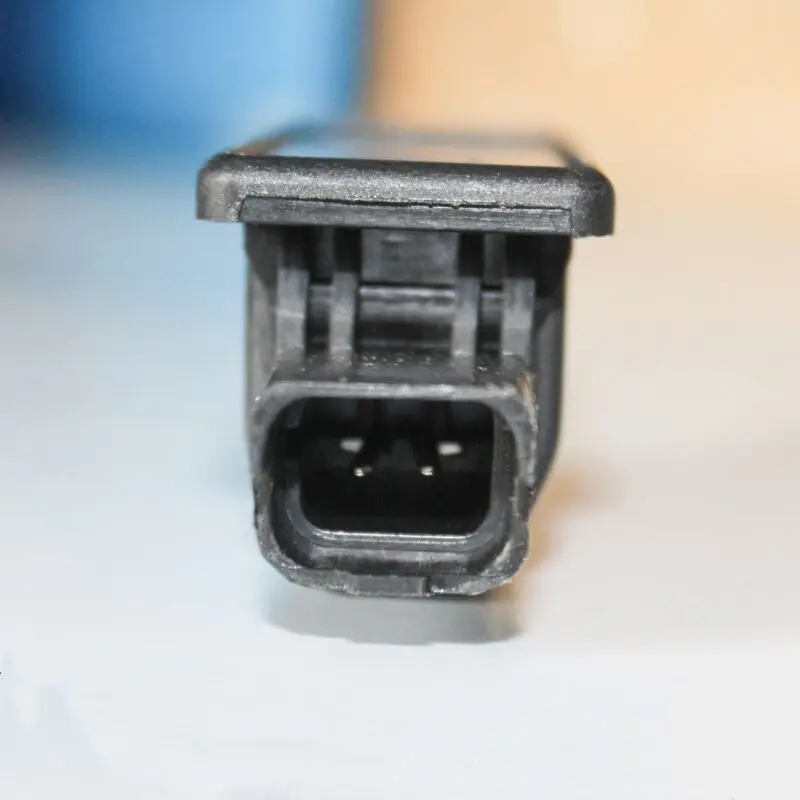 Nueva lámpara de matrícula genuina luces de matrícula 6340F0 para Peugeot 207 301 307 308 3008 508 Citroen C2 C4 Sega