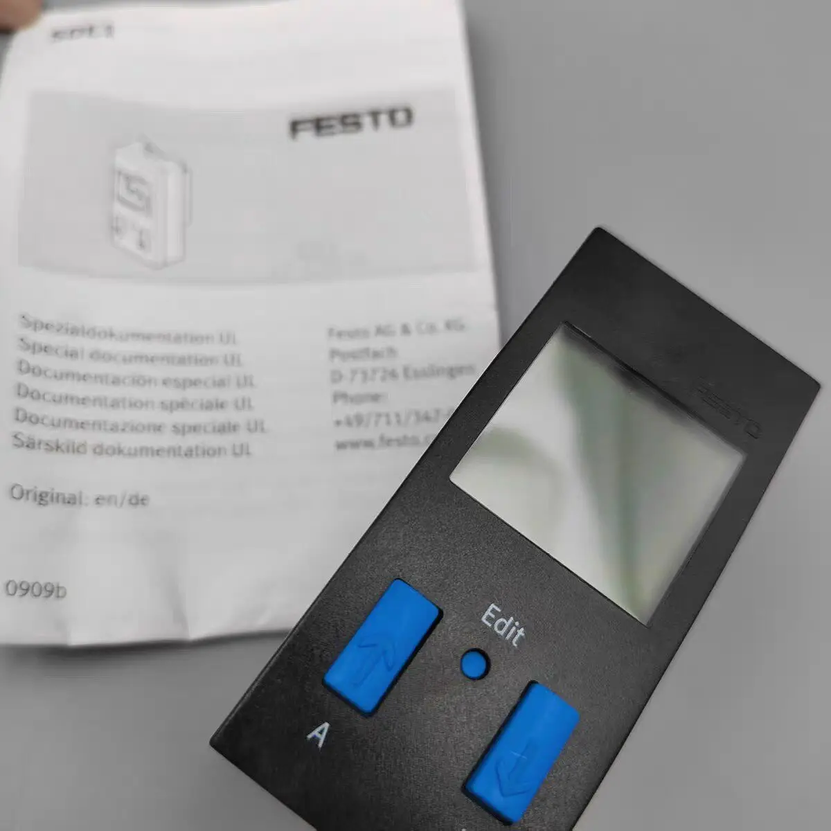 FESTO Festo pressure sensor SDE1-V1-G2-H18-C-P1-M8 192034