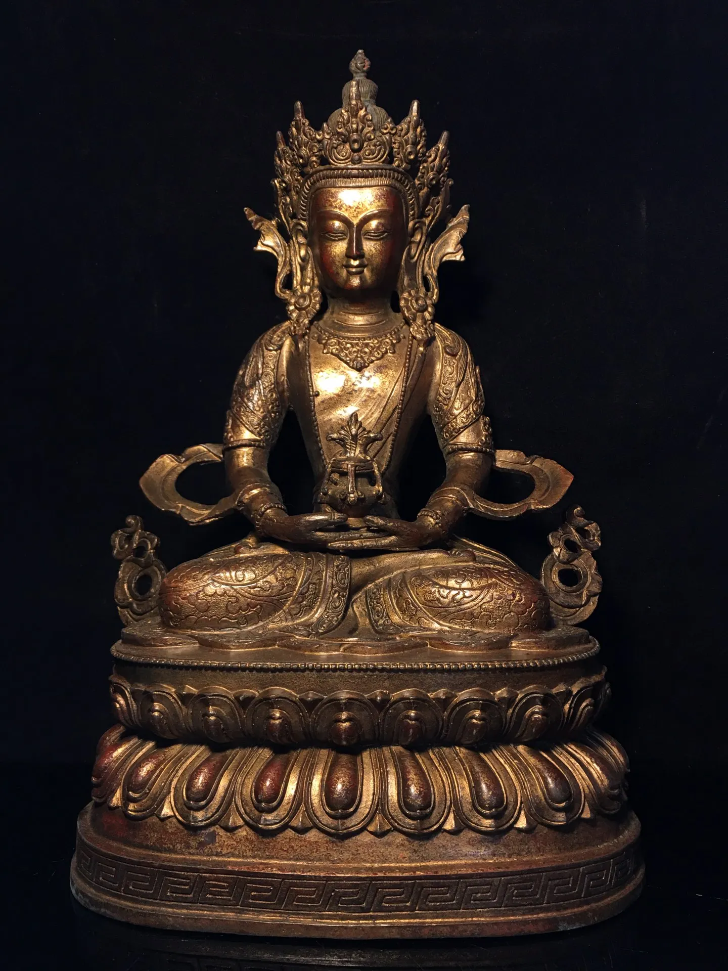 

Tibetan Old Brass Mud Gold Painted Bodhisattva Longevity Buddha Guanyin Tara Buddha Ornament Home Buddha Hall Supplies 37 cm