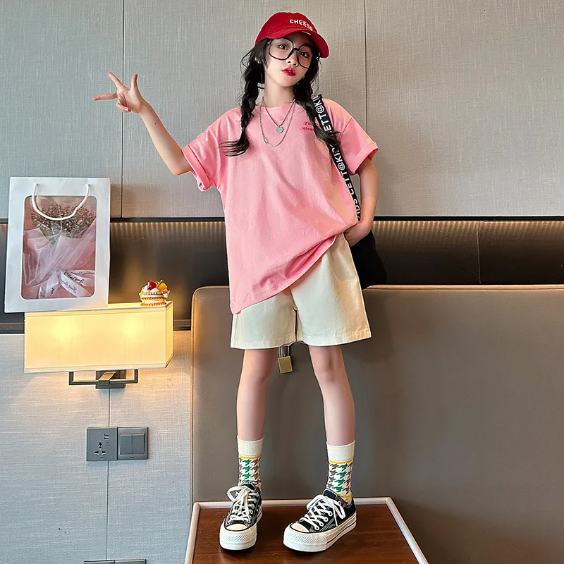 

2025 Korean Summer New Junior Girl Clothing Set Children Girl Strawberry Printed Short Sleeve Tops+Straight Shorts Set For Girls