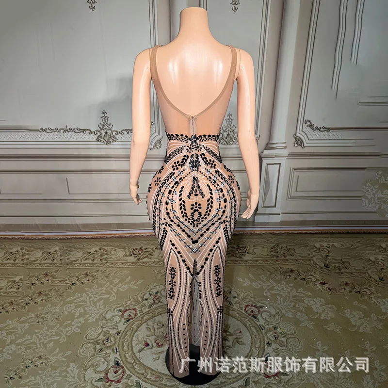 فستان مثير شبكي أسود شفاف على الورك ملابس للكبار نموذج المنصة ملابس نسائية لأداء الحفلات فيستدوس دي فيستا لوكسو