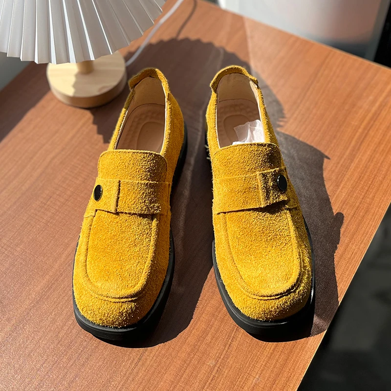 

Spring and Autumn New Men Loafers Shoes Anti Suede Solid Color Simple Fashion Retro Business Casual Shoes