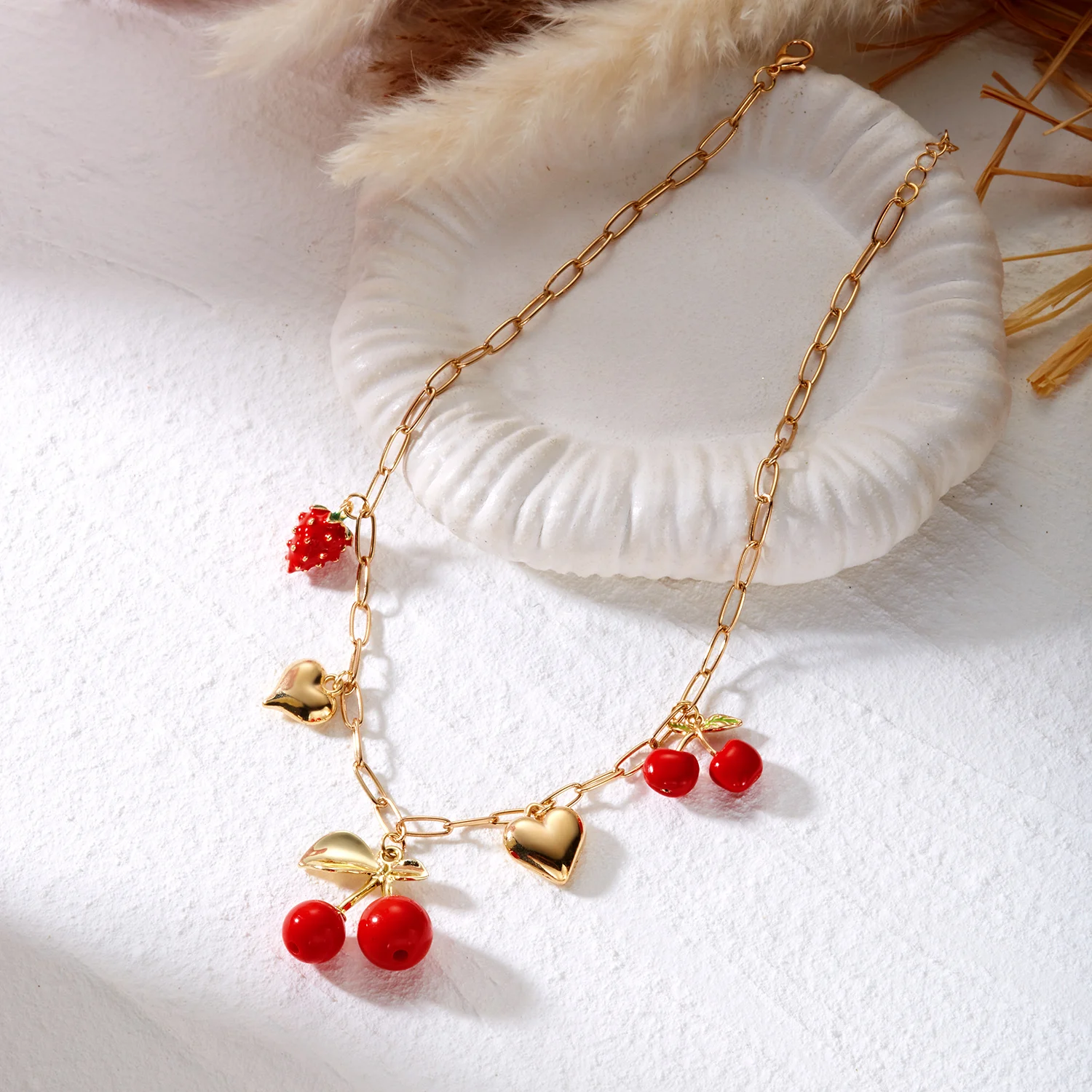 2026 Mode Charme Kirsche Herz Anhänger Halskette für Frauen Rote Erdbeere Bogen Perle Schlüsselbein Kette Ästhetischen Partei Schmuck – Detail 12