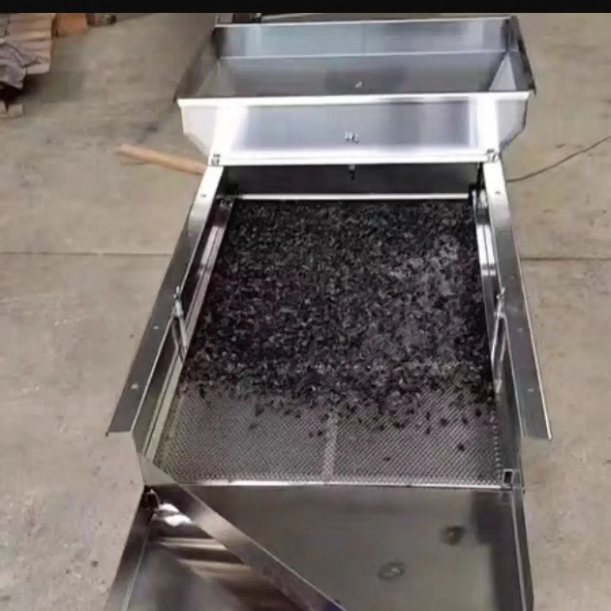 Food Sieve Machine Vibrating Electric Sieve Electric Shock Electrostatic Large Particle Material Screening Machine 30model