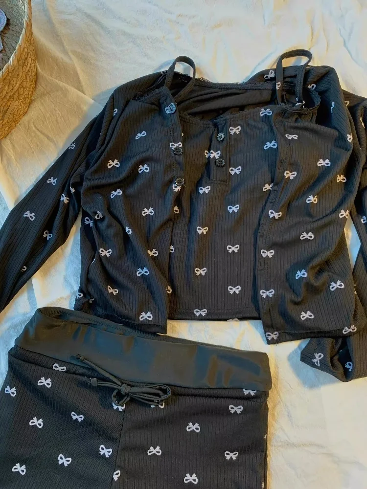

2025 New Women's Spwear Long Sve orts Home Clothes Set with Chest Pad Sweet Knot Tee Piece Set Summer