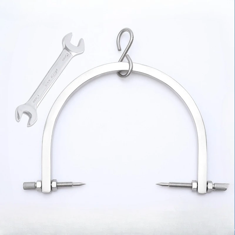 

Semi-circular cranial traction device, traction tool, new cranial traction arch