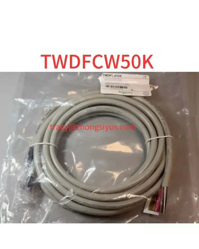 

Совершенно новый предварительно подключенный кабель TWDFCW50K