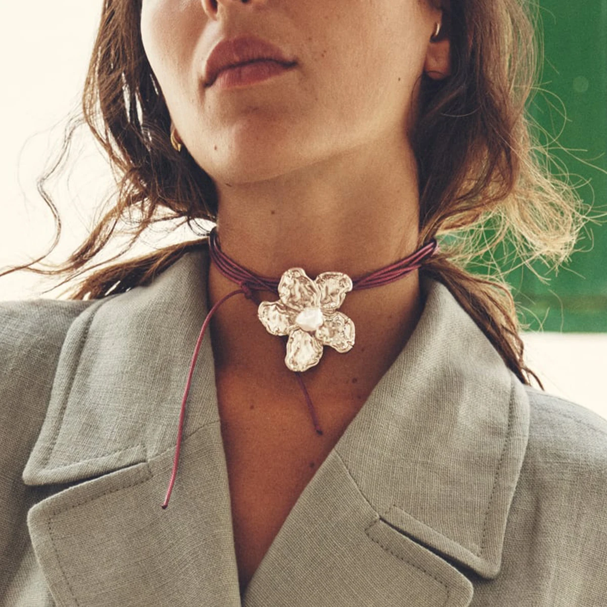 

2024 Necklace Vintage Metal Flower Pendant Necklace for Women 2024 New Summer Beach Accessories Holiday Party Jewelry Gifts