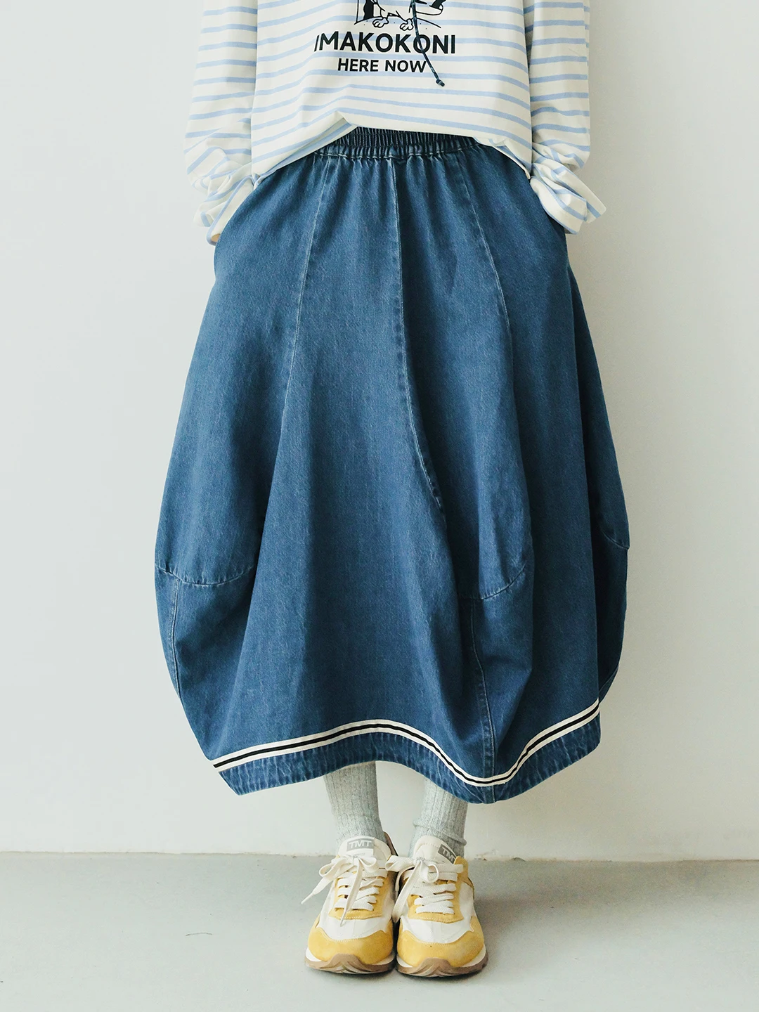 

IMAKOKONI original design elastic waist loose denim skirt for women 244750