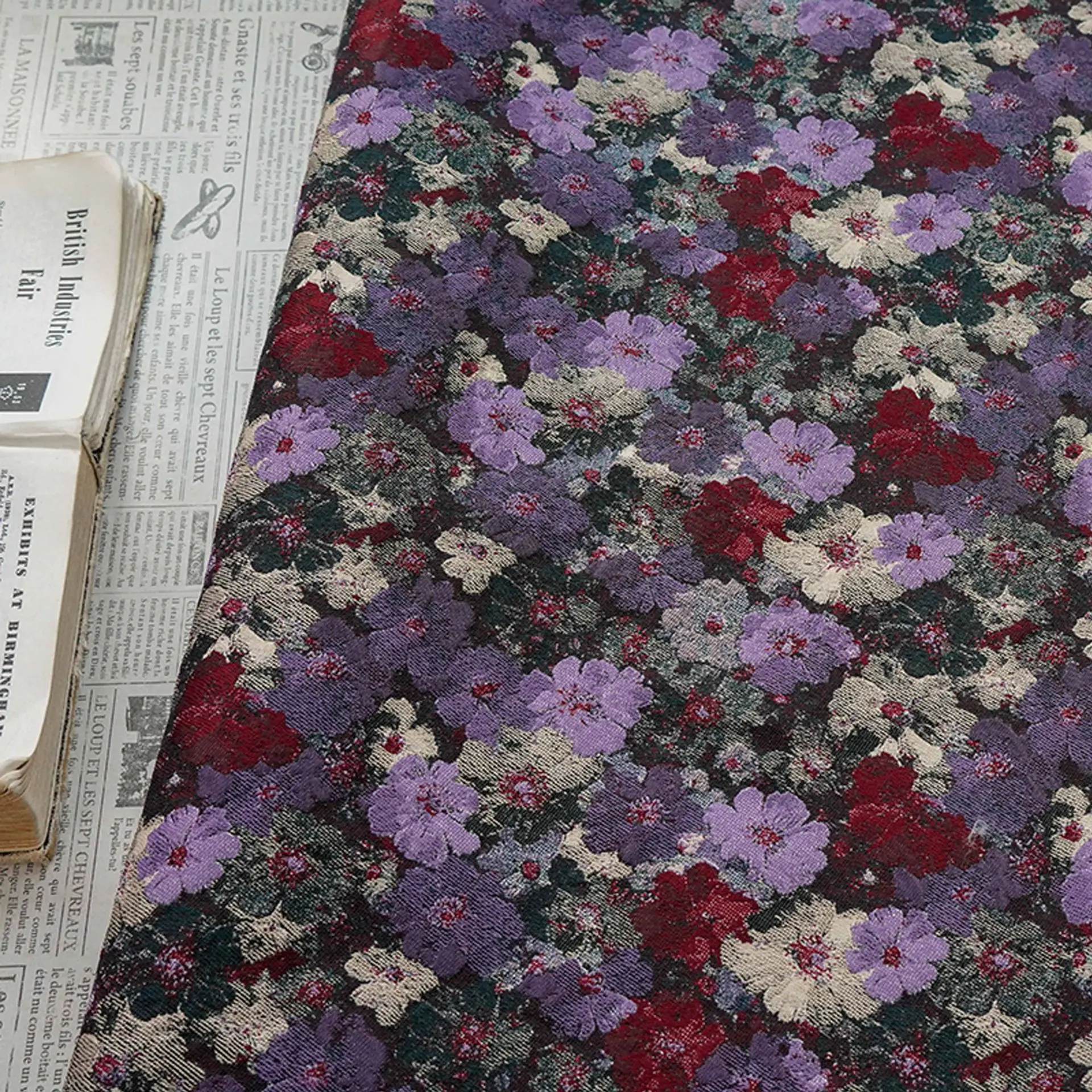 

Retro Floral Yarn Dyed Dress Fabric Oil Painting Style Formal Dress Vest Suit Jacquard Fabric