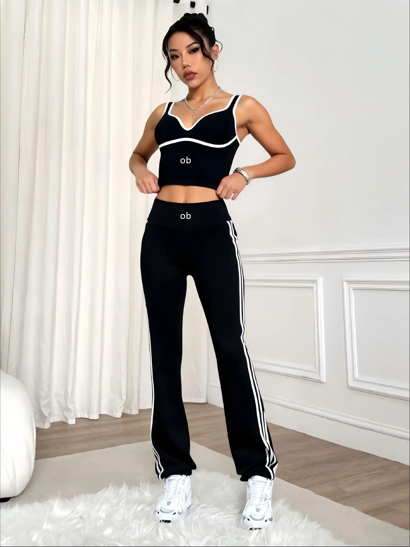 2026 Black and White Contrasting Color Bra and Flared Pants, Quick-Drying Pants, Fashionable for Daily Outings, Yoga Wear